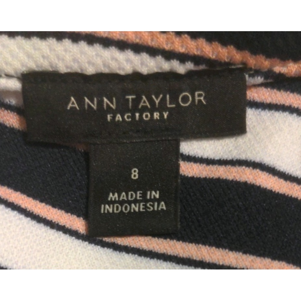 Ann Taylor Women's Striped Sleeveless White, Black & Pink Keyhole Dress. Size 8 - Picture 7 of 7